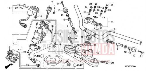 TUYAU DE GUIDON/PONT SUPERIEUR CB1000RC de 2012